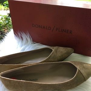 NWT DONALD PLINER “PALMA” skimmer flats SZ 6M
